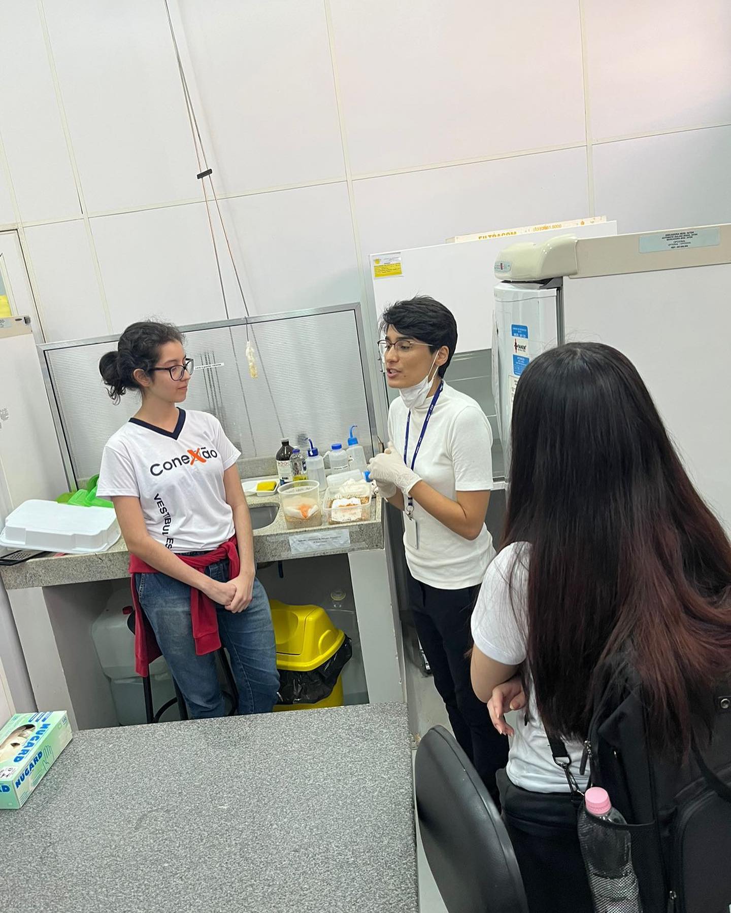 Visita técnica na Faculdade de Ciências Farmacêuticas de Araraquara (UNESP). 