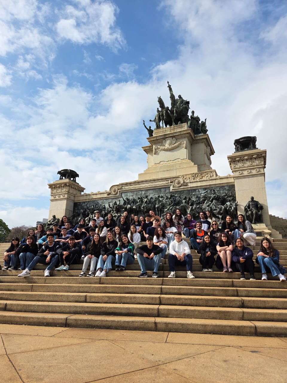 Viagem Cultural leva alunos do Ensino Médio e Pré-Vestibular a São Paulo